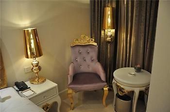 Chongqing Alexander Hotel Екстериор снимка