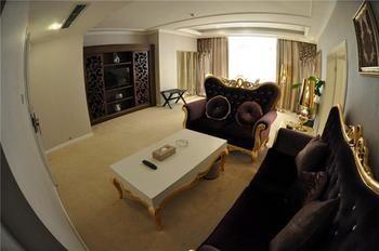 Chongqing Alexander Hotel Екстериор снимка