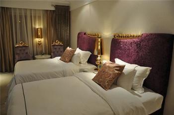 Chongqing Alexander Hotel Екстериор снимка
